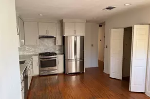 1208 E 13th St, Austin, TX 78702 - Photo 2