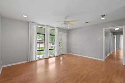 5212 Berkman Drive, Austin, TX 78723 - Photo 4