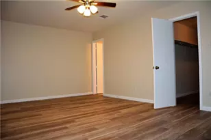 4616 Woodstock Dr, Georgetown, TX 78633 - Photo 4