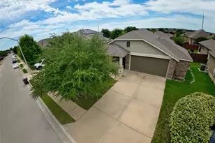 2108 Maplewood Dr, Leander, TX 78641 - Photo 4