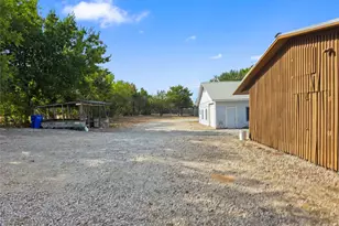 8819 Saddle Cir, Buda, TX 78610 - Photo 18