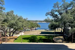 909 Cat Hollow Club Dr, Briarcliff, TX 78669 - Photo 22