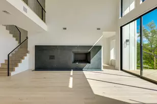 909 Cat Hollow Club Dr, Spicewood, TX 78669 - Photo 10