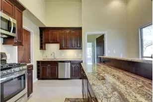 2406 E 11th St, Austin, TX 78702 - Photo 12