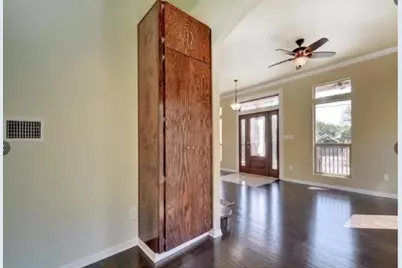 2406 E 11th Street, Austin, TX 78702 - Photo 20