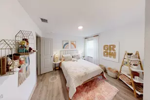 225 Ft Clark Spgs Dr, Hutto, TX 78634 - Photo 10