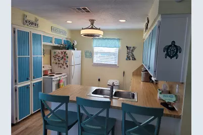 16607 Henry Morgan Road, Jamaica Beach, TX 77554 - Photo 12
