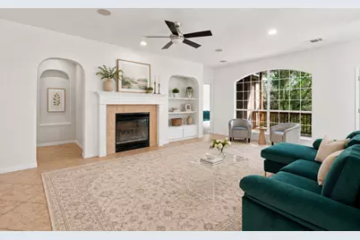 10036 Scull Creek Drive, Austin, TX 78730 - Photo 6