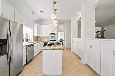 10036 Scull Creek Drive, Austin, TX 78730 - Photo 8