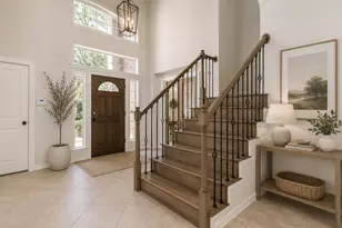 10036 Scull Creek Dr, Austin, TX 78730 - Photo 2