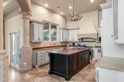 401 Brooks Hollow Road, Lakeway, TX 78734 - Photo 14