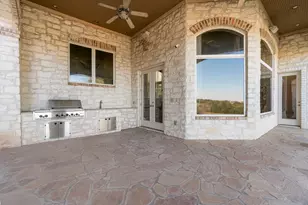 401 Brooks Hollow Rd, Lakeway, TX 78734 - Photo 38