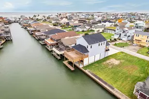 230 Bora Bora Dr, Galveston, TX 77554 - Photo 34