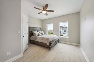 230 Bora Bora Dr, Galveston, TX 77554 - Photo 24