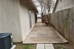 740 Simonetti Dr, Austin, TX 78748 - Photo 22