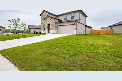 204 Lily Pond Trail, San Marcos, TX 78666 - Photo 2