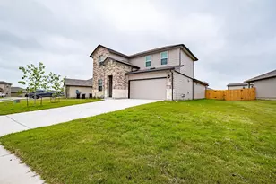 204 Lily Pond Trl, San Marcos, TX 78666 - Photo 2
