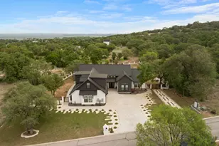 143 Keystone Rdg, Buchanan Dam, TX 78609 - Photo 1