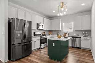 8915 Looksee Ln, Austin, TX 78744 - Photo 6