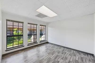 13740 Research Boulevard #R Unit 2, Austin, TX 78750 - Photo 14