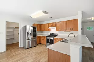 617 Riverway Ln, Leander, TX 78641 - Photo 6