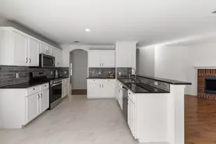 406 Golden Gate Dr, Leander, TX 78641 - Photo 4