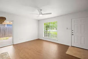 1212 Dunstan Dr, Austin, TX 78745 - Photo 4
