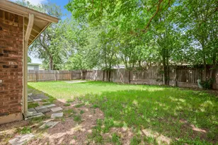 1212 Dunstan Dr, Austin, TX 78745 - Photo 20