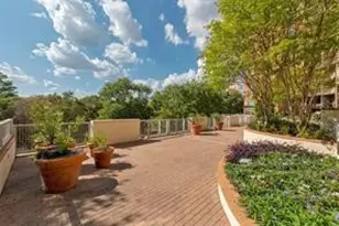 54 Rainey St, Austin, TX 78701 - Photo 24