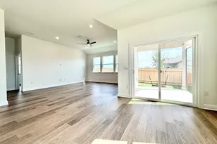 461 Young St, Buda, TX 78610 - Photo 12