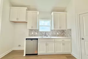 461 Young St, Buda, TX 78610 - Photo 14