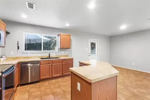 3238 Northwest Blvd, New Braunfels, TX 78130 - Photo 4