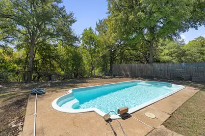 5111 Meadow Creek Drive, Austin, TX 78745 - Photo 32