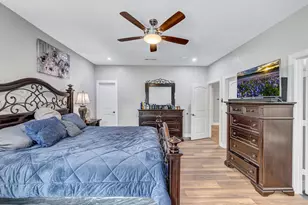 421 Las Lomas Dr, Elgin, TX 78621 - Photo 12