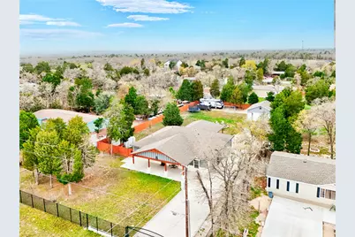 421 Las Lomas Drive, Elgin, TX 78621 - Photo 34