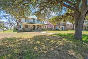 501 W Buck St, Caldwell, TX 77836 - Photo 32
