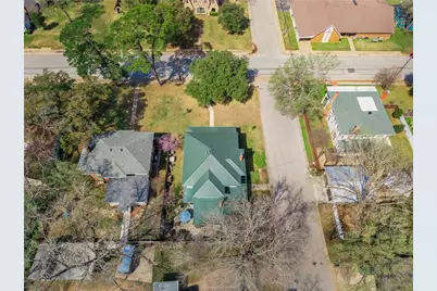 501 W Buck Street, Caldwell, TX 77836 - Photo 36
