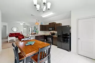 166 Tallow Trl, San Marcos, TX 78666 - Photo 14