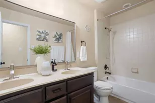 121 E Adelanta Place, Round Rock, TX 78681 - Photo 24