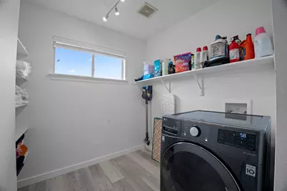 7625 Cayenne Lane, Austin, TX 78741 - Photo 20