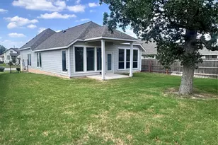 432 Los Olives Ln, Liberty Hill, TX 78642 - Photo 2