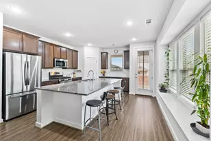 8000 Prairie Rye Dr, Lago Vista, TX 78645 - Photo 4