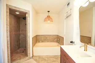 708 Cowal Dr S, Briarcliff, TX 78669 - Photo 22