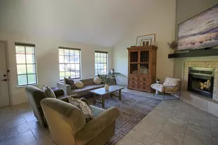 708 Cowal Dr S, Briarcliff, TX 78669 - Photo 16
