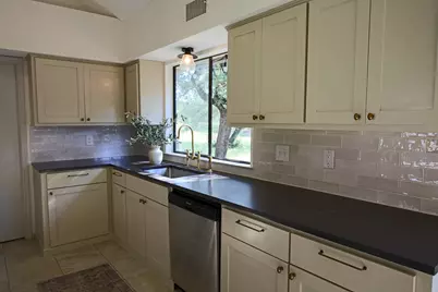 708 Cowal Drive S, Briarcliff, TX 78669 - Photo 4