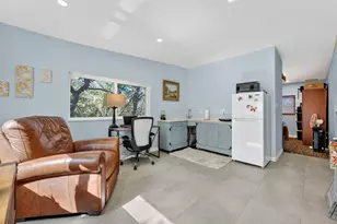 923 N Debco Ln, Spicewood, TX 78669 - Photo 24