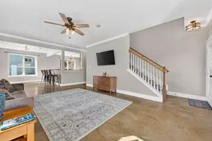 923 N Debco Ln, Spicewood, TX 78669 - Photo 6