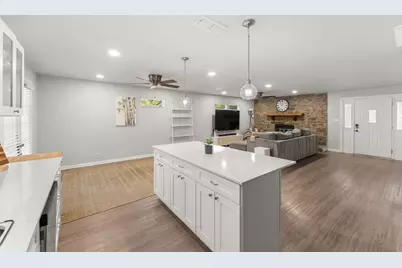 2207 North Plains Avenue, Austin, TX 78757 - Photo 8