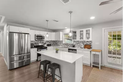 2207 North Plains Avenue, Austin, TX 78757 - Photo 6