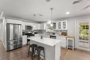 2207 N Plains Ave, Austin, TX 78757 - Photo 6